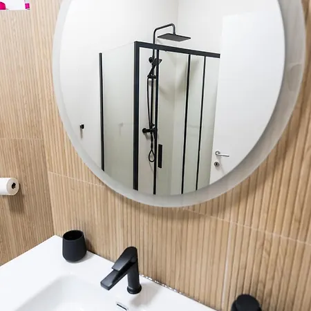 Escape - 2 Bedrooms Verona