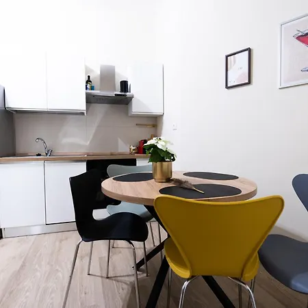 Escape - 2 Bedrooms * Verona