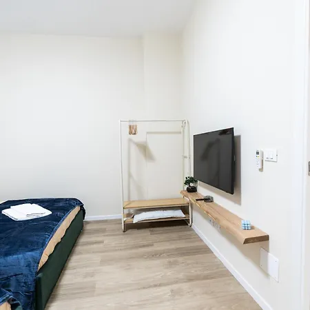 Apartment Escape - 2 Bedrooms *